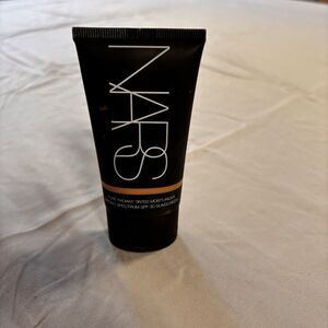 NARS PURE RADIANT TINTED MOISTURIZER SPF 30 St Moritz Tester
